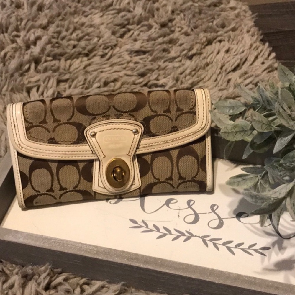 Coach wallet